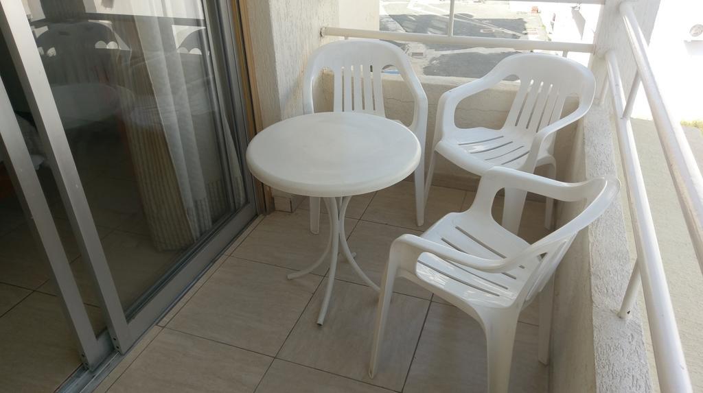 New York Plaza Hotel Apartments Paphos Ngoại thất bức ảnh